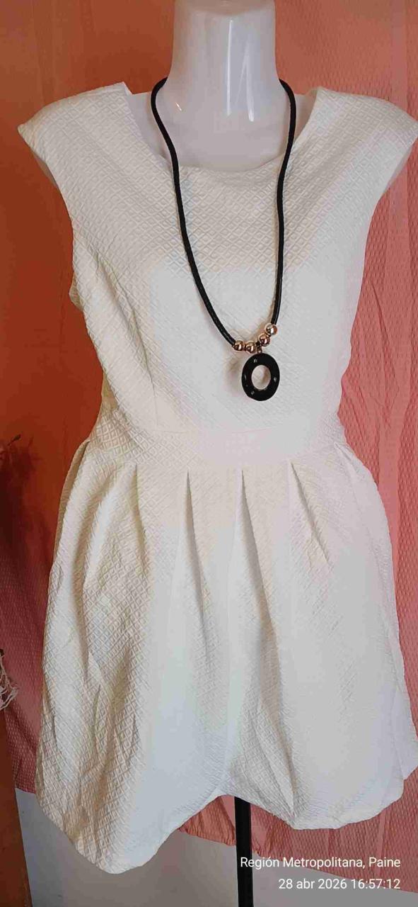 Vestido blanco sin mangas