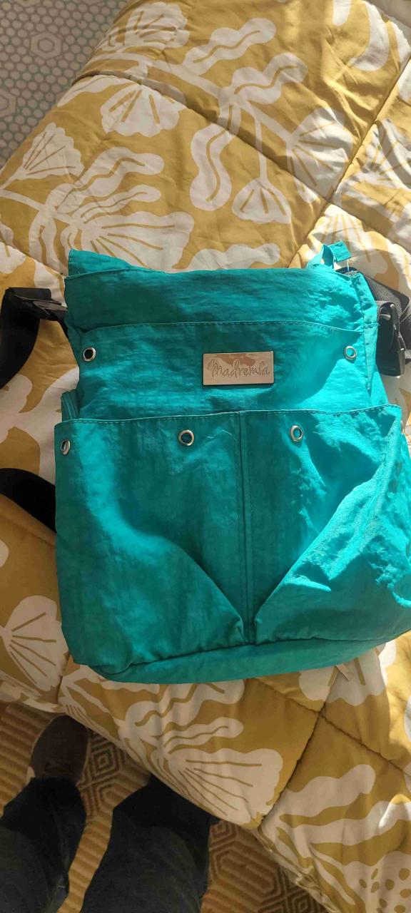 Bolso maternidad verde - miniatura 1