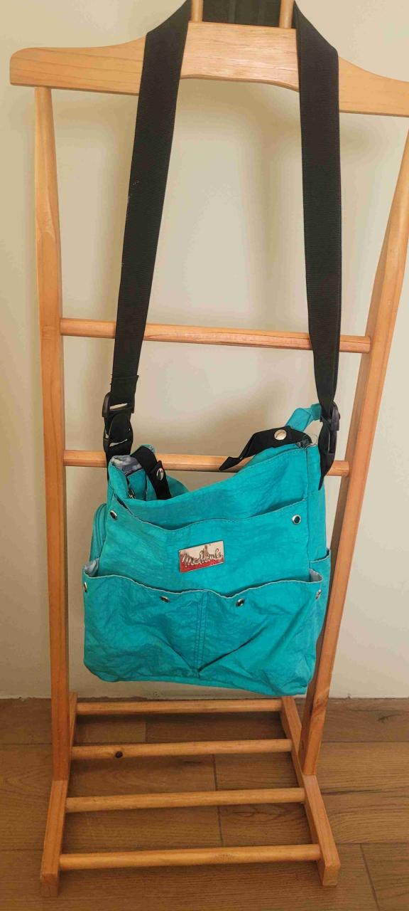 Bolso maternidad verde - miniatura 4