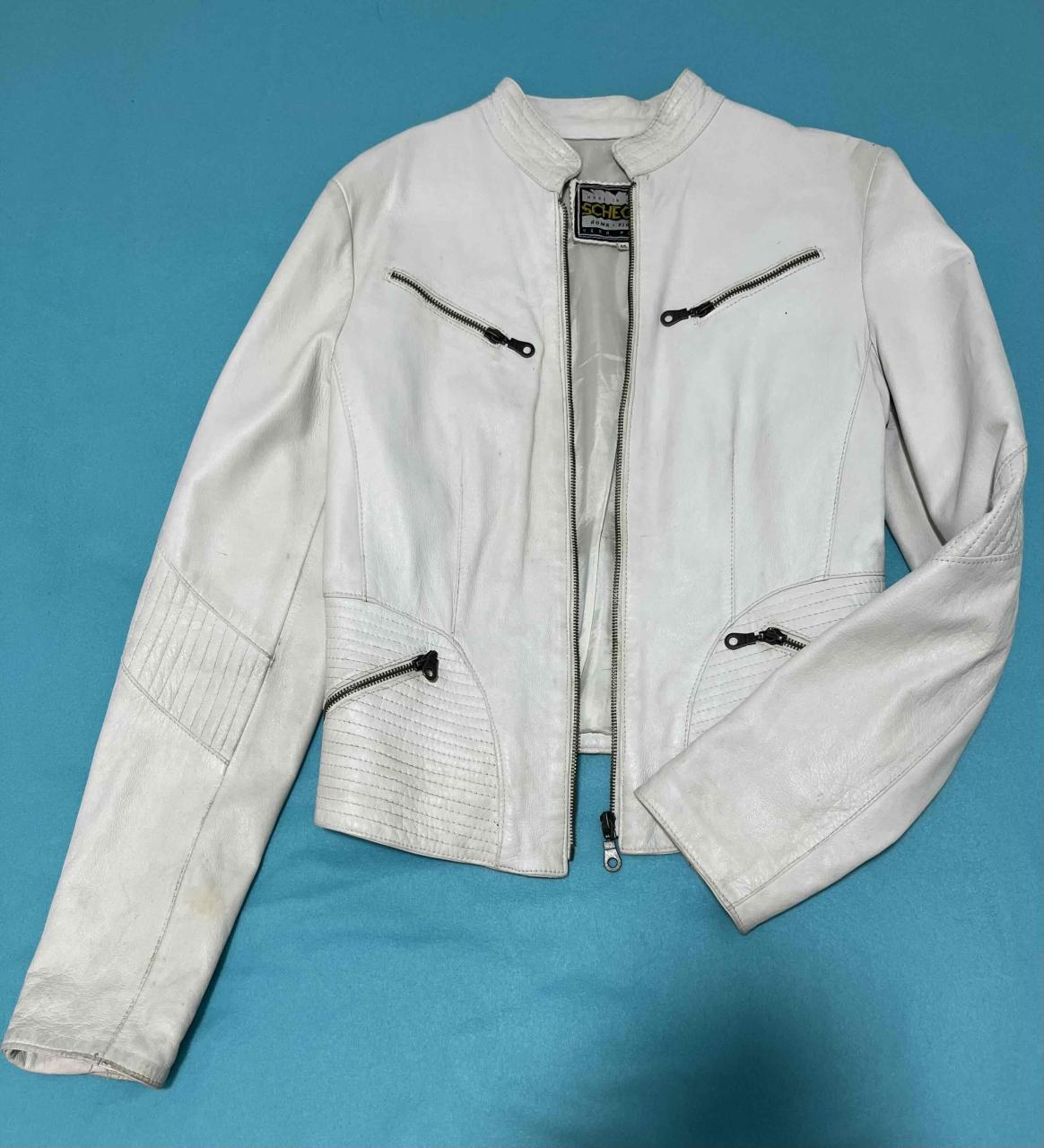 Chaqueta blanca de cuero