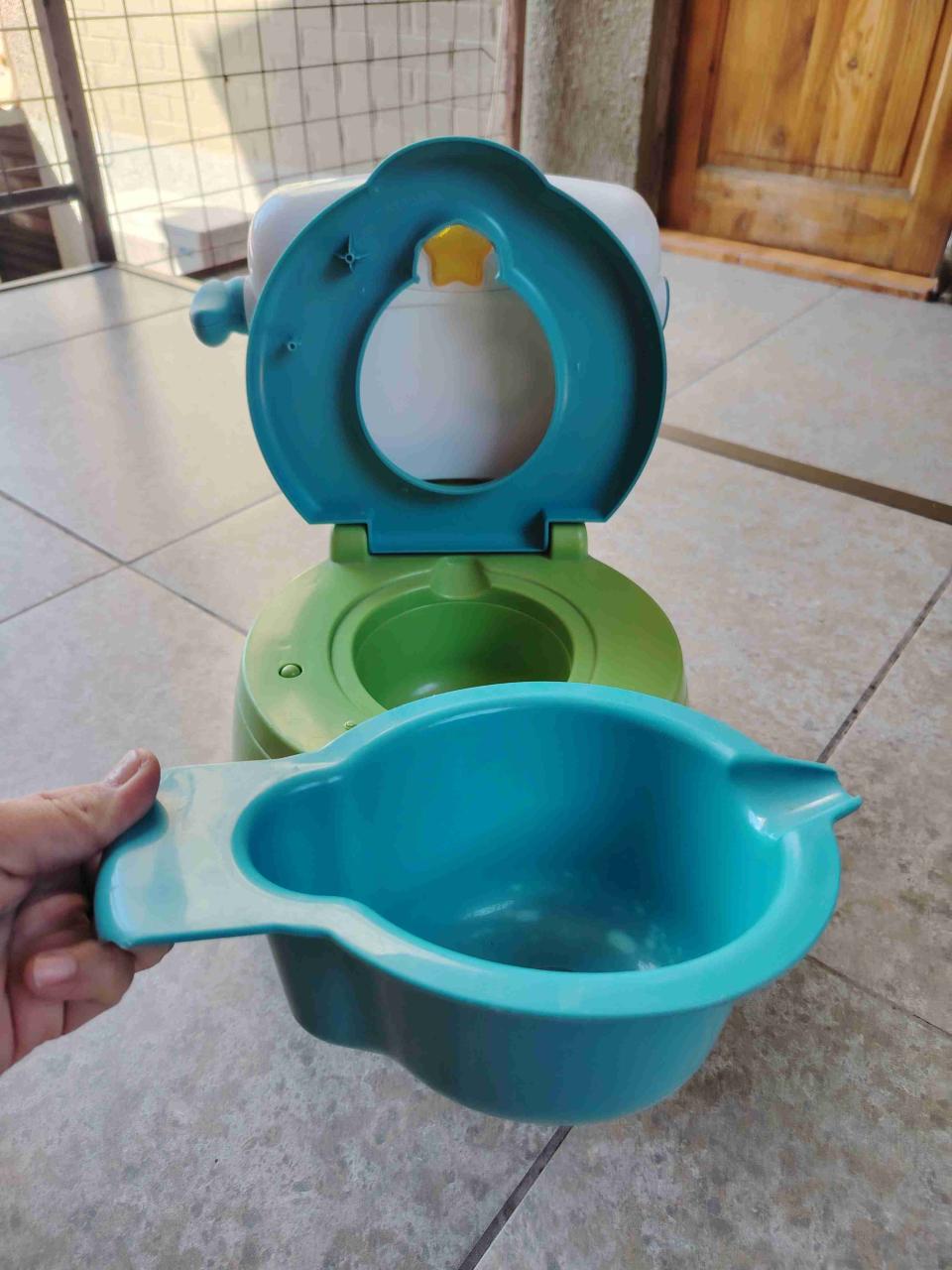 Baño entrenador infantil verde y azul - miniatura 2
