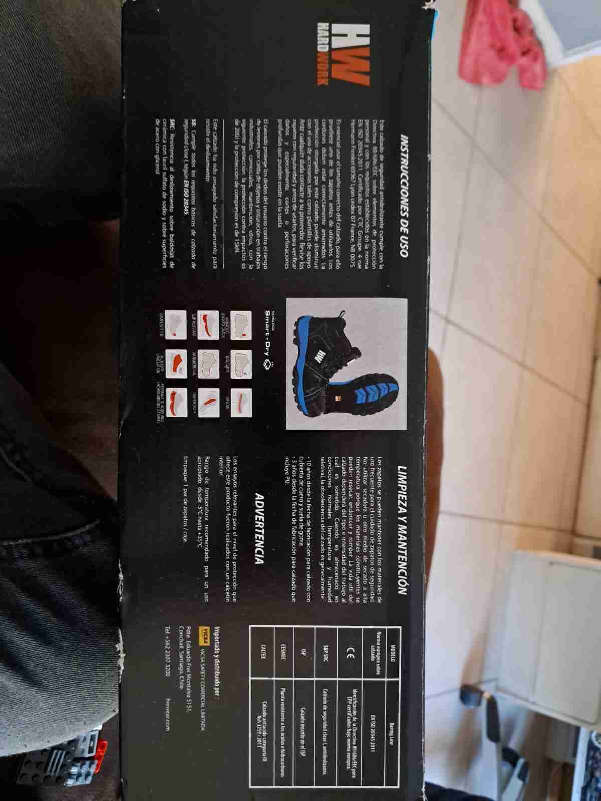 Botas de senderismo negras y azules - miniatura 5