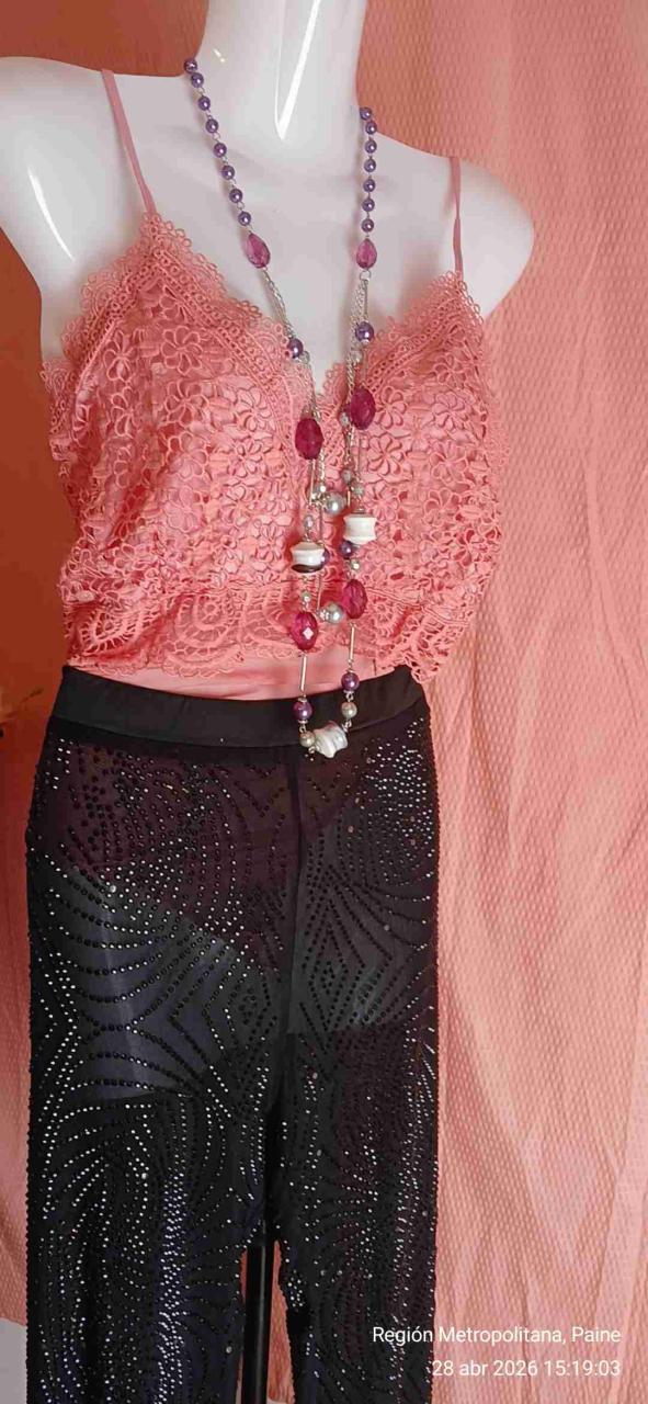 Conjunto top y pantalón encaje rosado