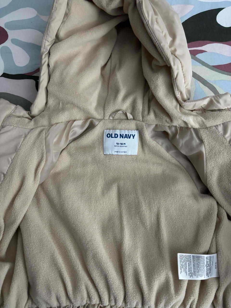 Chaqueta acolchada beige para niña - miniatura 2