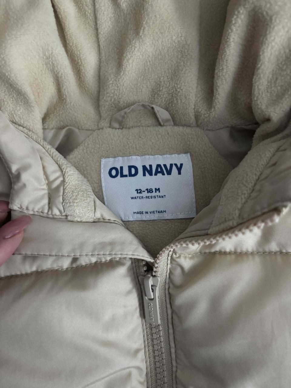 Chaqueta acolchada beige para niña - miniatura 3