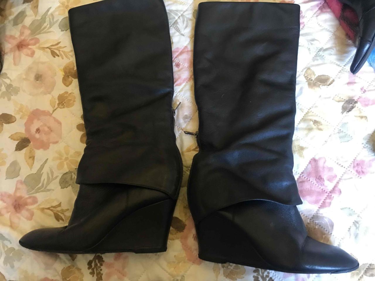 Botas negras de cuero alto - miniatura 3