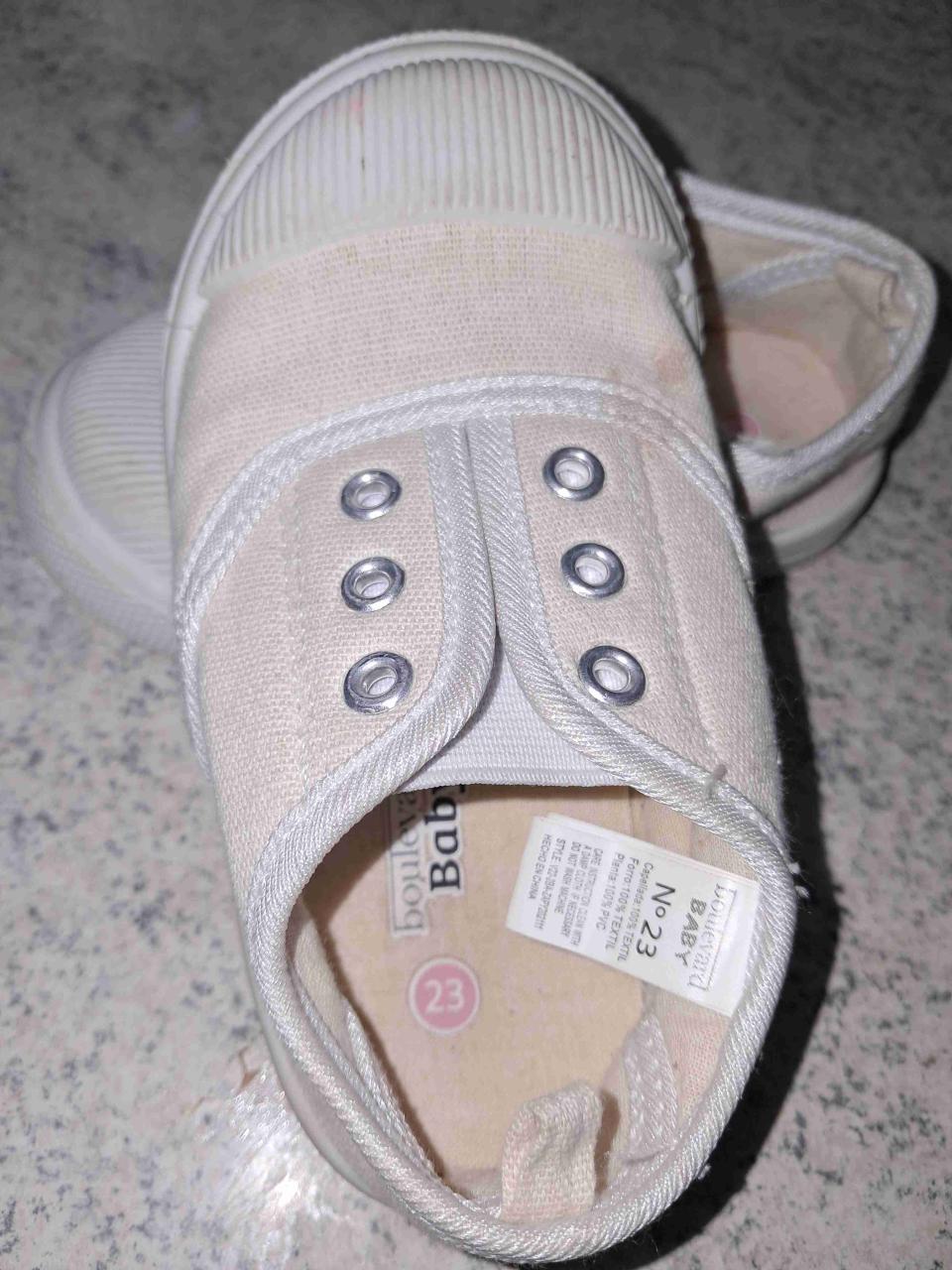 Zapatillas blancas para niños - miniatura 2