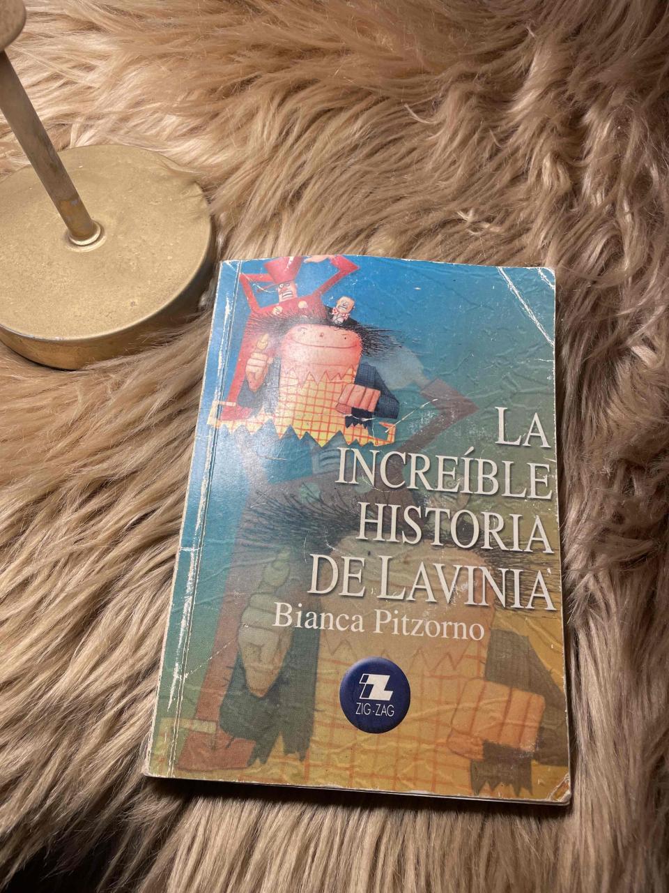 Libro 'La increíble historia de Lavinia' - miniatura 1