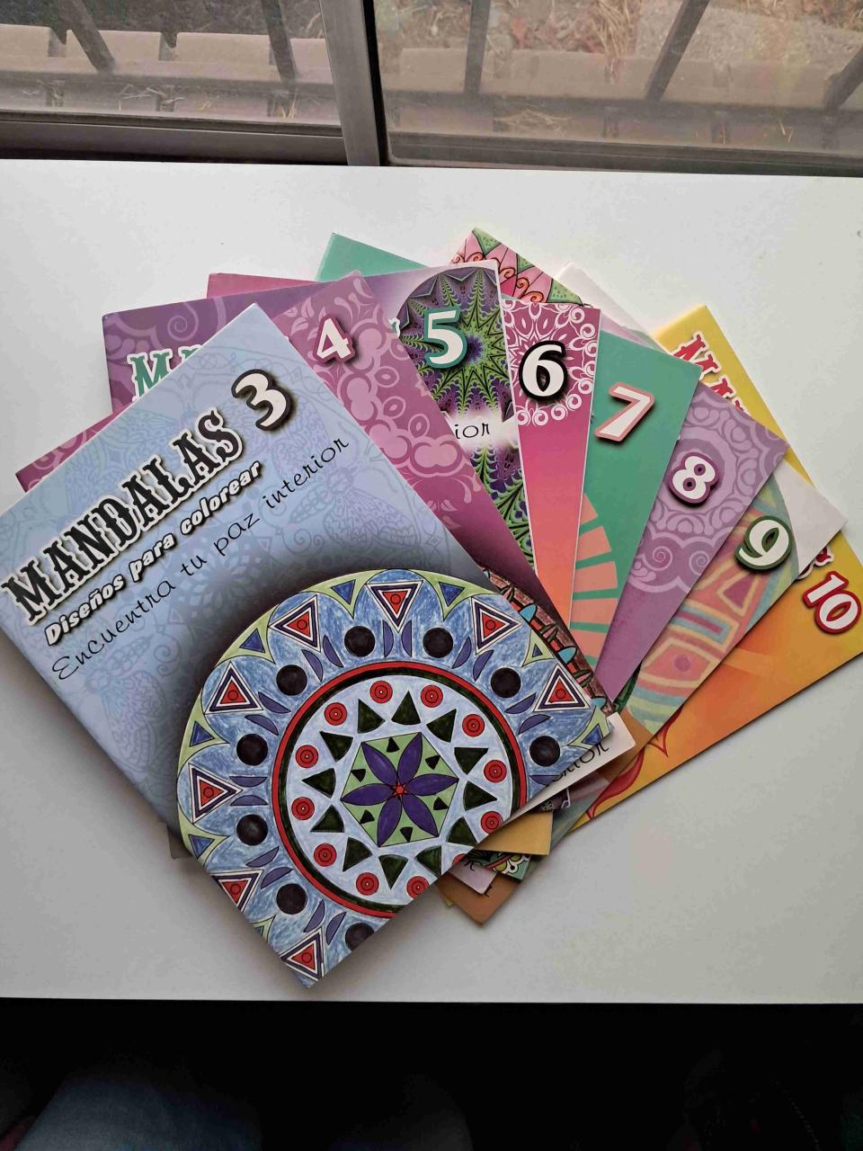 Set libros de mandalas para colorear del 3 al 10 - miniatura 1