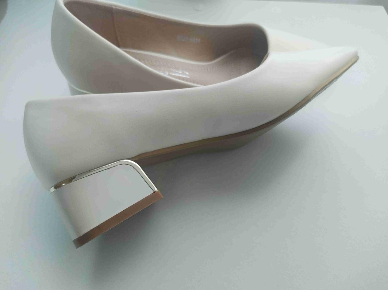 Zapatos color crema - miniatura 3