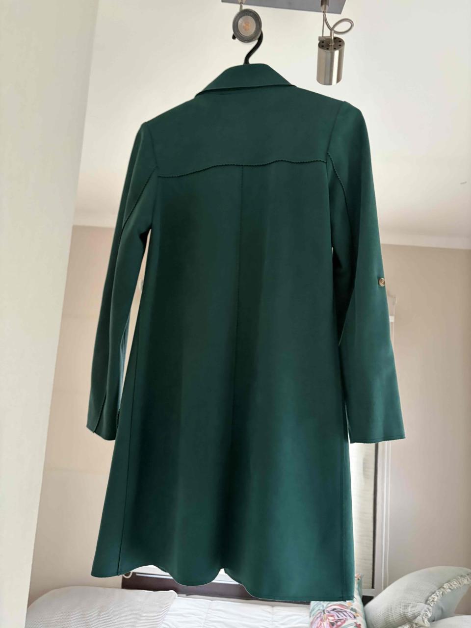 Abrigo verde elegante - miniatura 3