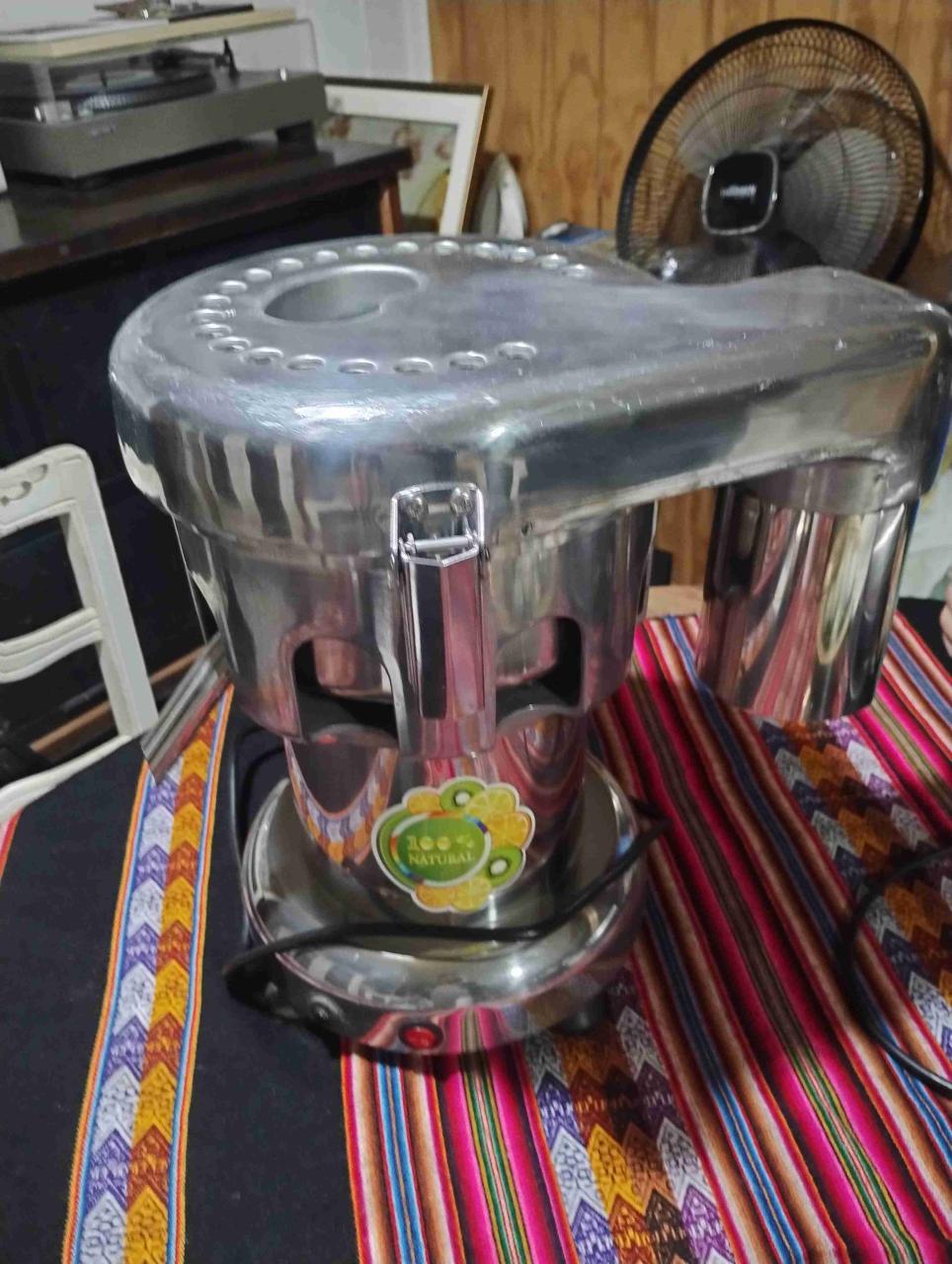 Extractor de jugos 1000KP - miniatura 4