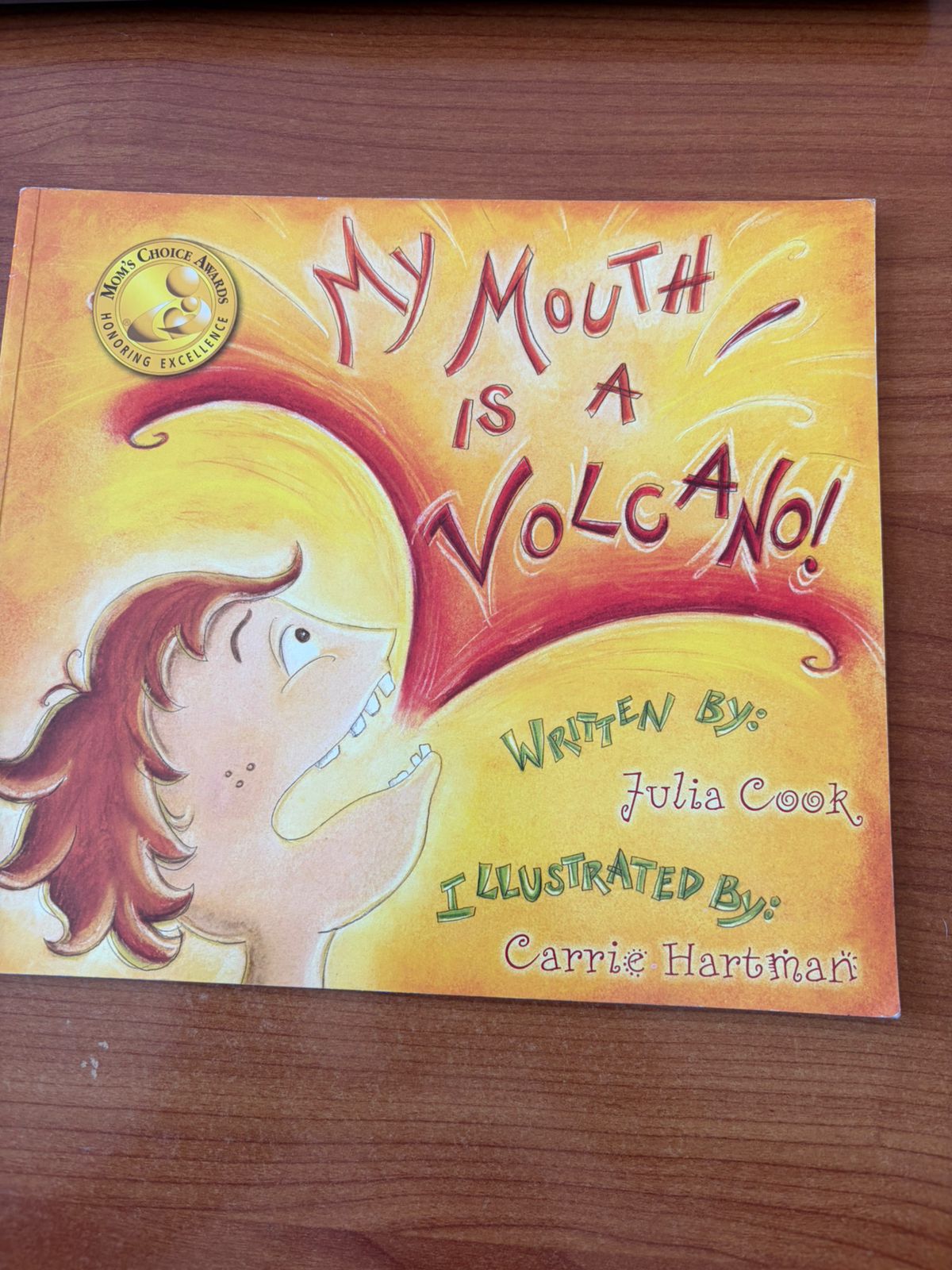 Libro 'My Mouth is a Volcano!' - miniatura 1