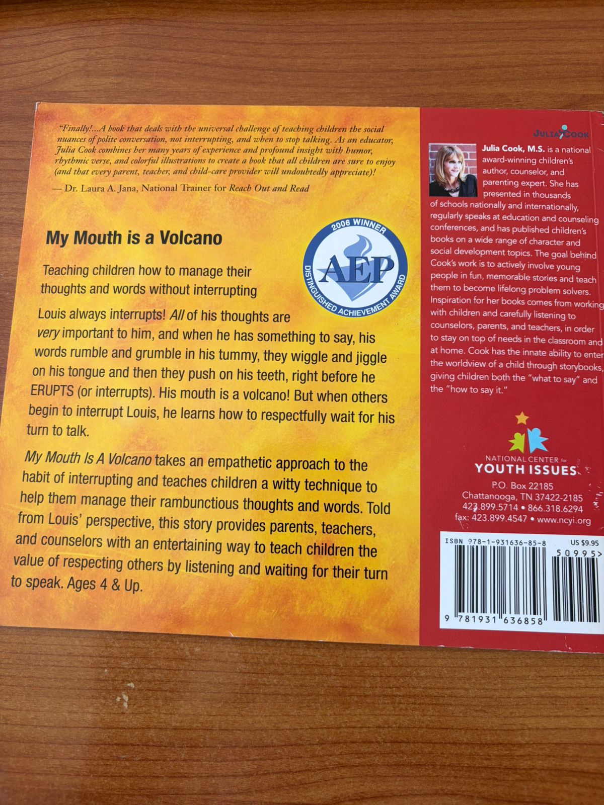Libro 'My Mouth is a Volcano!' - miniatura 2