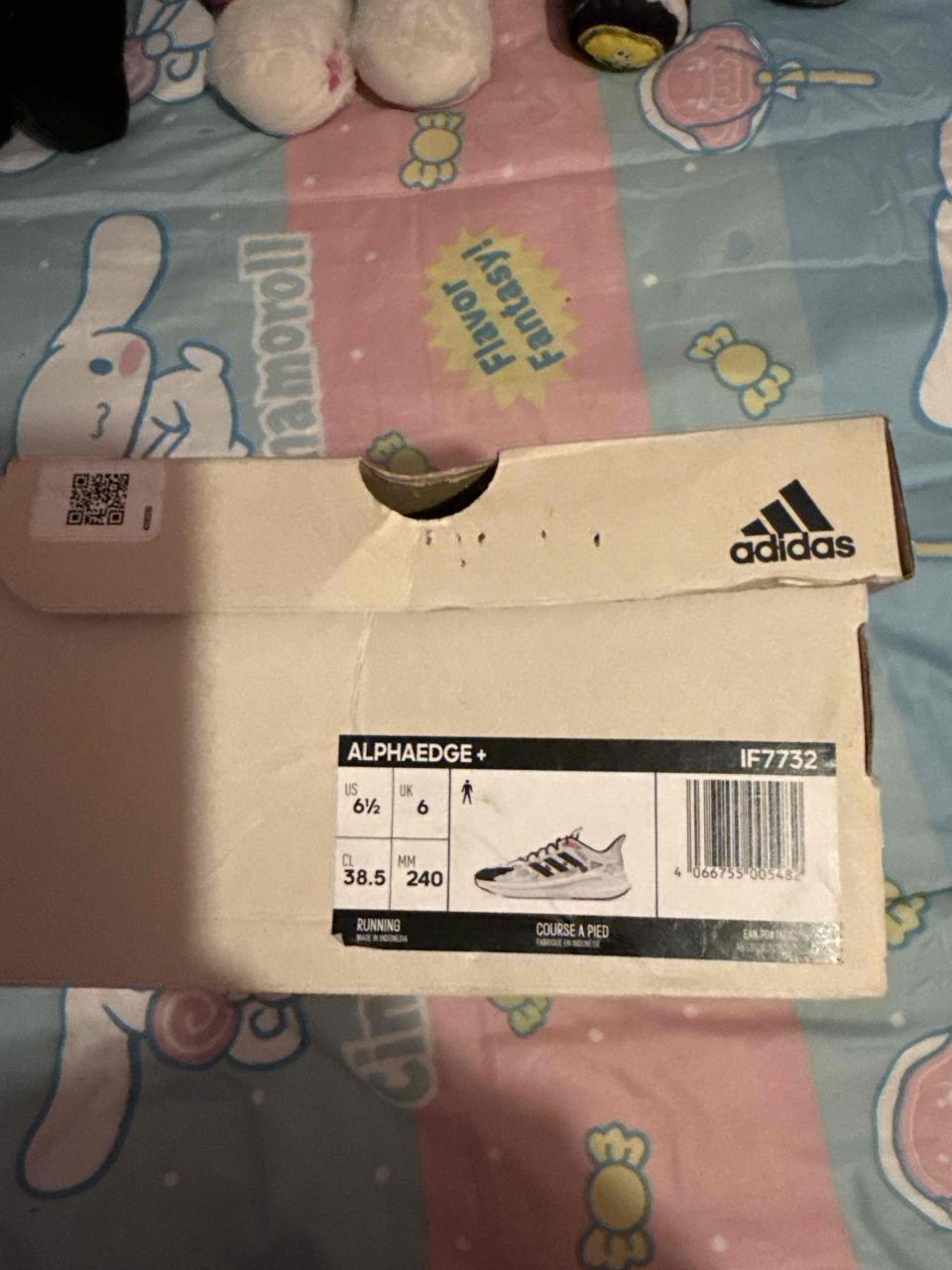 Zapatillas Adidas blancas y negras - miniatura 3