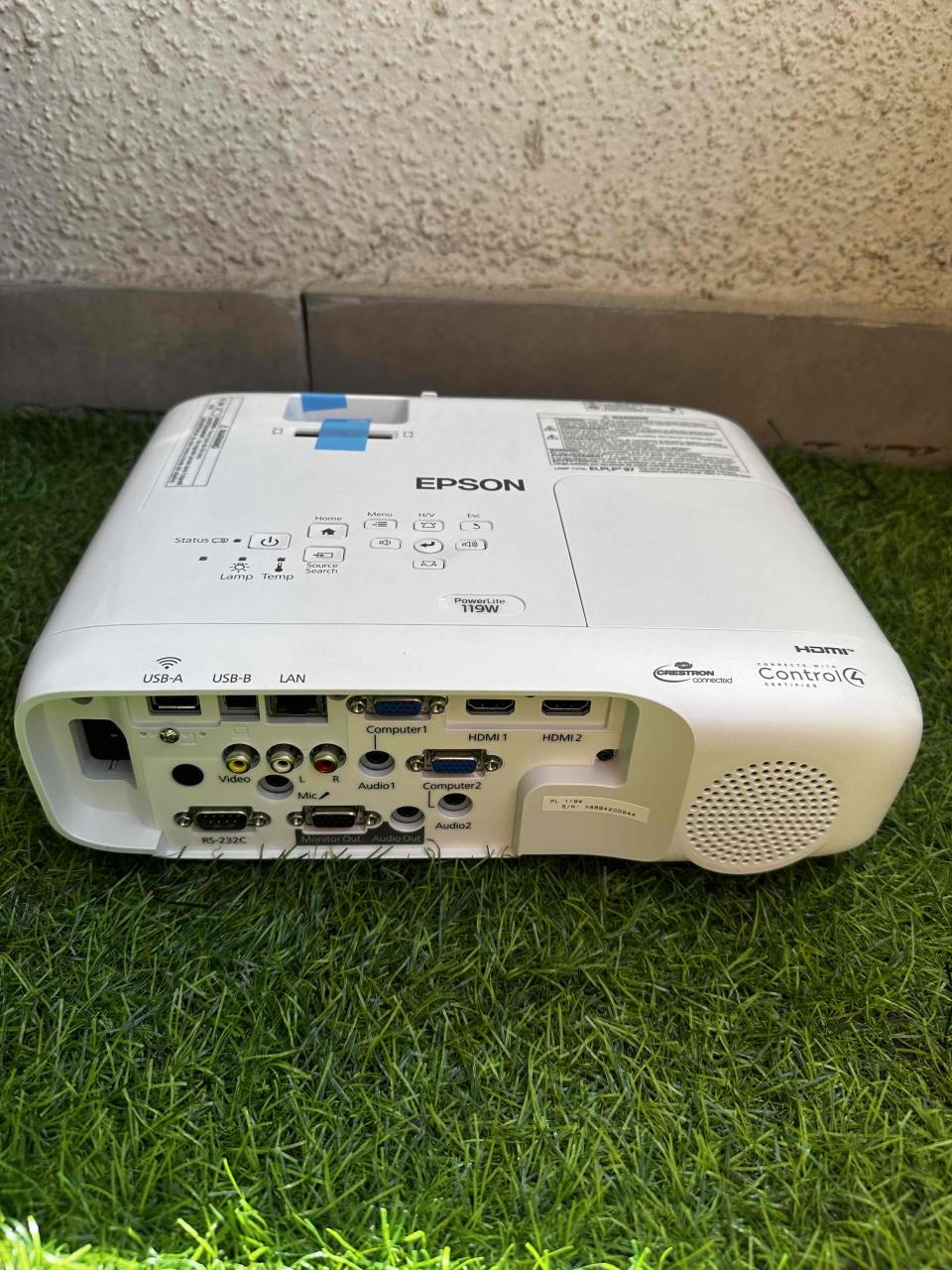 Proyector Epson 119W con lámparas de repuesto - miniatura 3