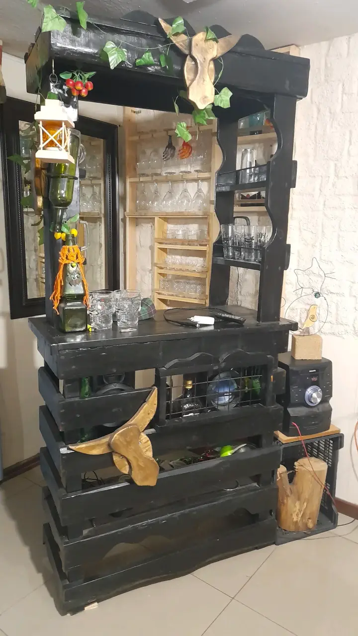 Bar de madera estilo rústico - miniatura 6