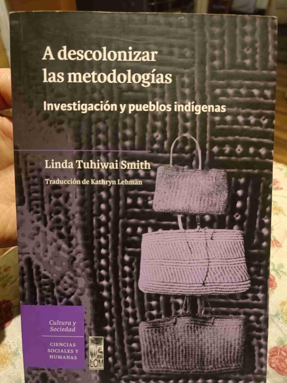 Libro 'A descolonizar las metodologías' - miniatura 1