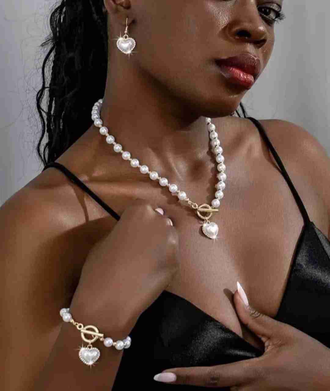 Set de collar y aretes de perlas - miniatura 2