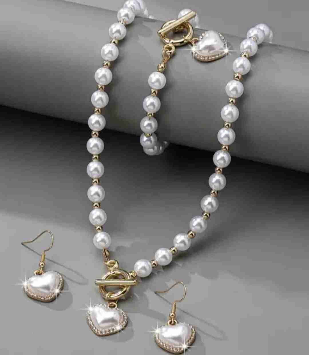 Set de collar y aretes de perlas - miniatura 3