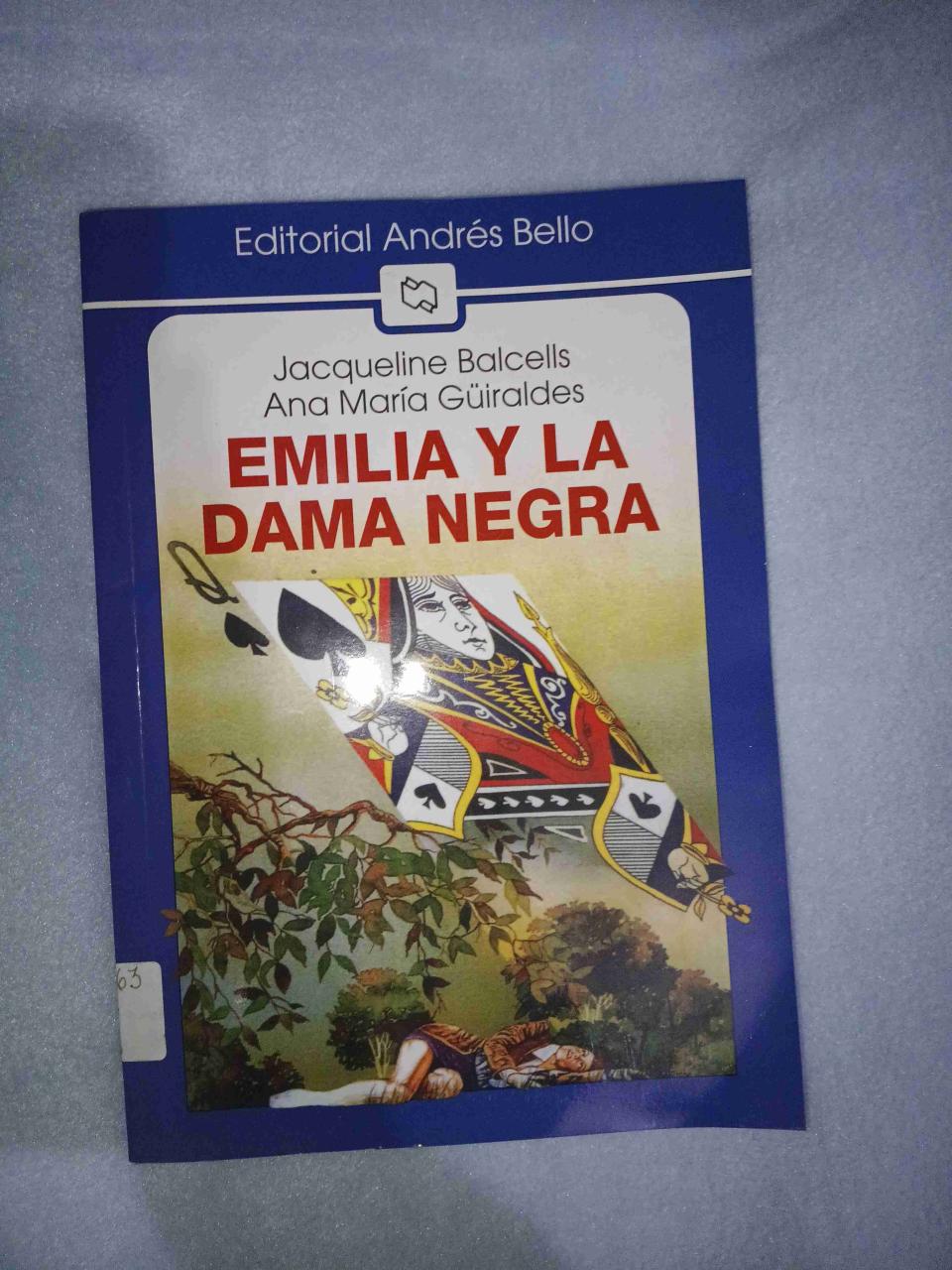 Emilia y la Dama Negra - Libro - miniatura 1