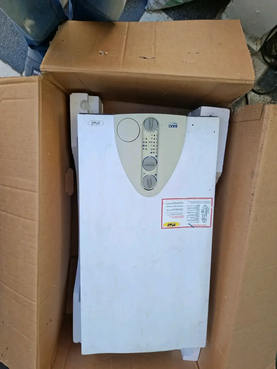 Calefón Baxi blanco usado - miniatura 1