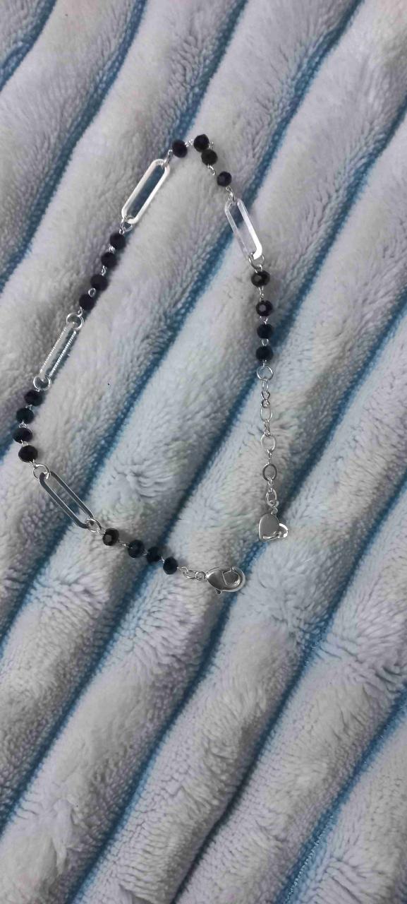 Pulsera de cuentas negras y eslabones - miniatura 1