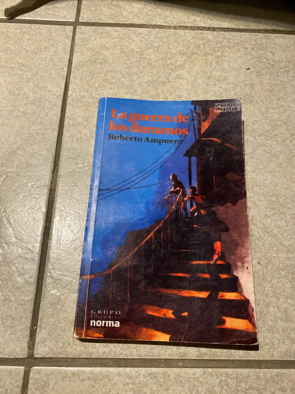 Libro 'La guerra de los duraznos' - miniatura 1