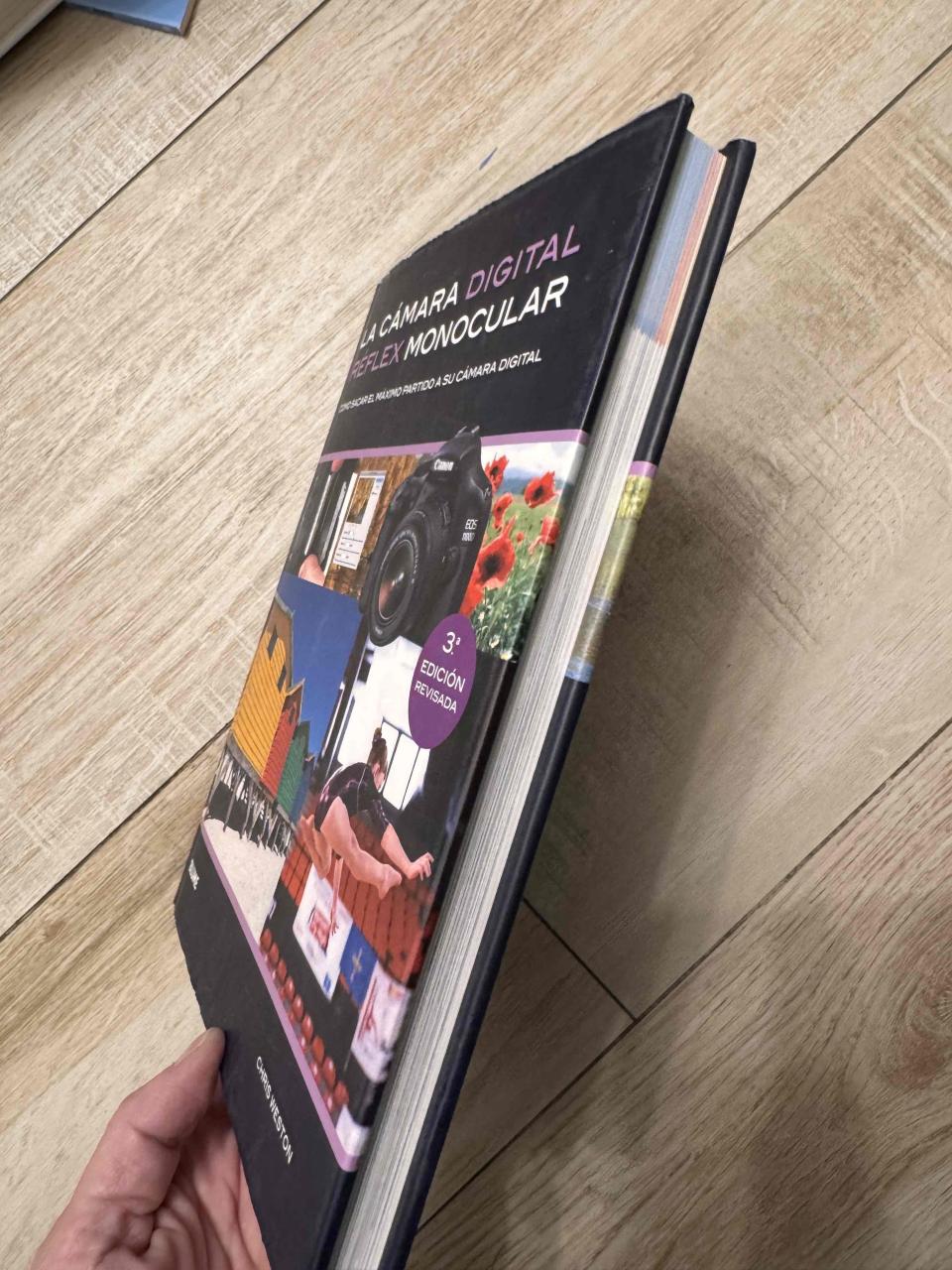 Libro sobre cámaras réflex digital - miniatura 3
