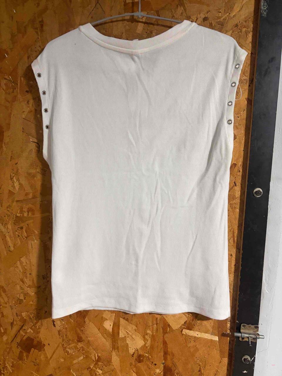 Polera blanca sin mangas - miniatura 2