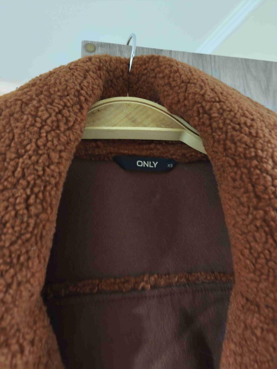 Chaqueta biker peluda terracota - miniatura 2