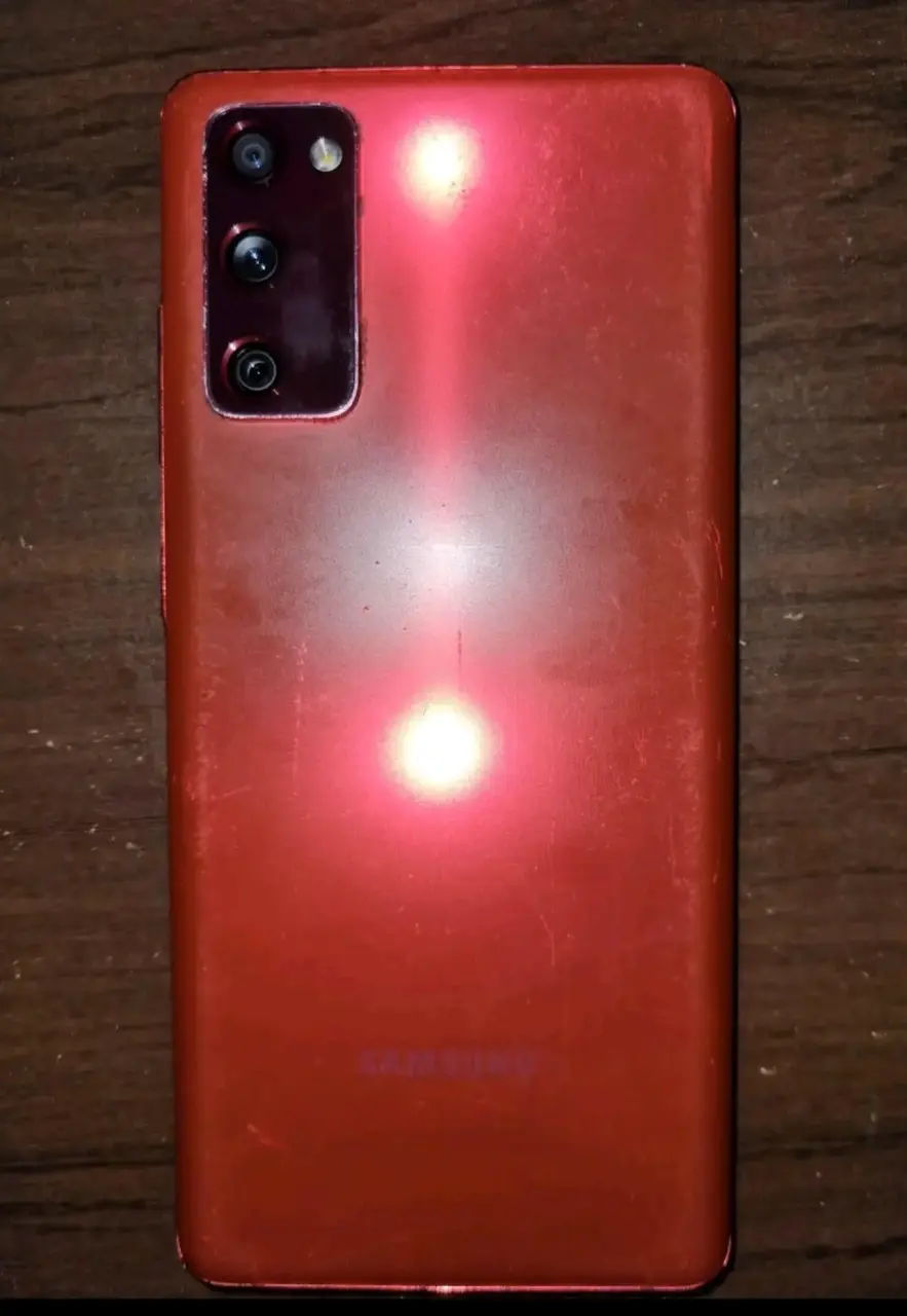 Samsung Galaxy s20 fe - miniatura 3