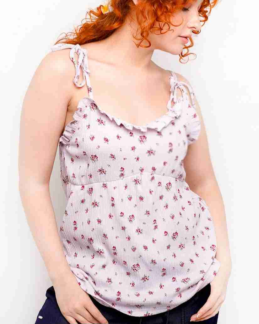 Blusa floral con tirantes - miniatura 2