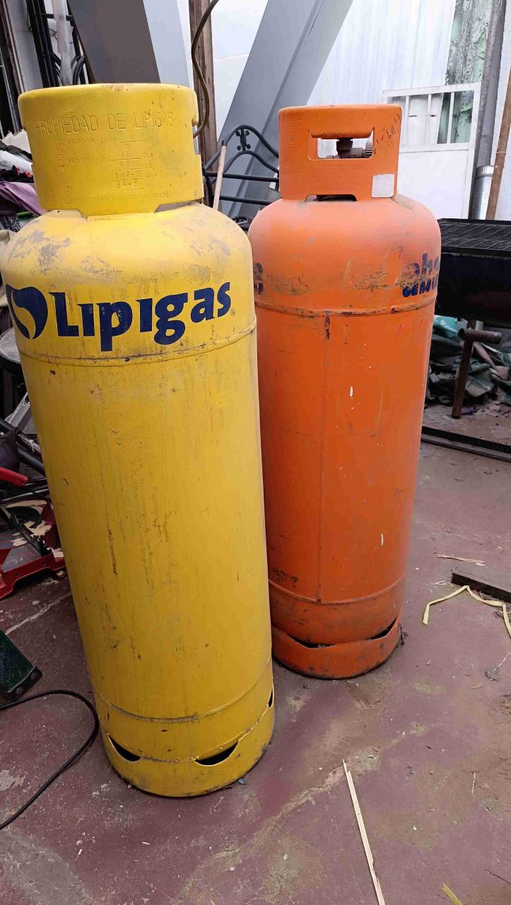 Cilindros de gas Lipigas y Abastible - miniatura 1