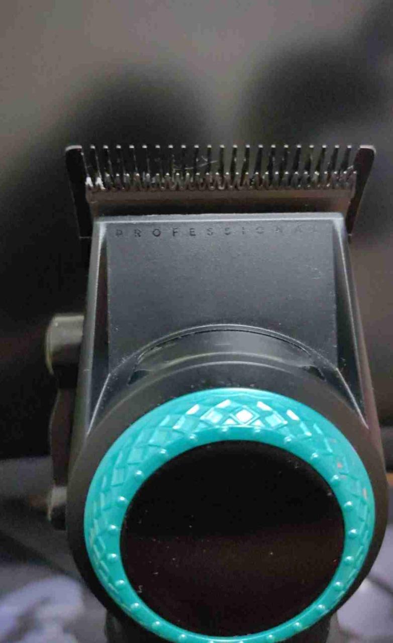 Maquina clipper VGR 001 - miniatura 3