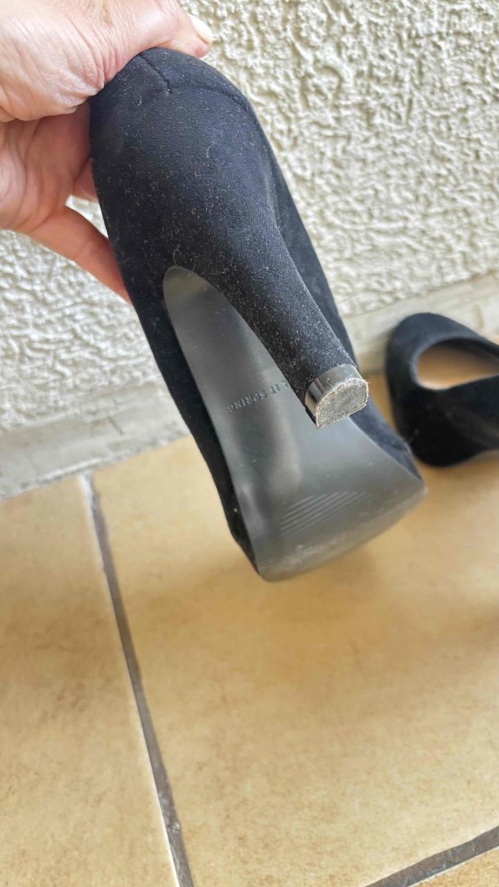 Zapatos de taco negro - miniatura 4