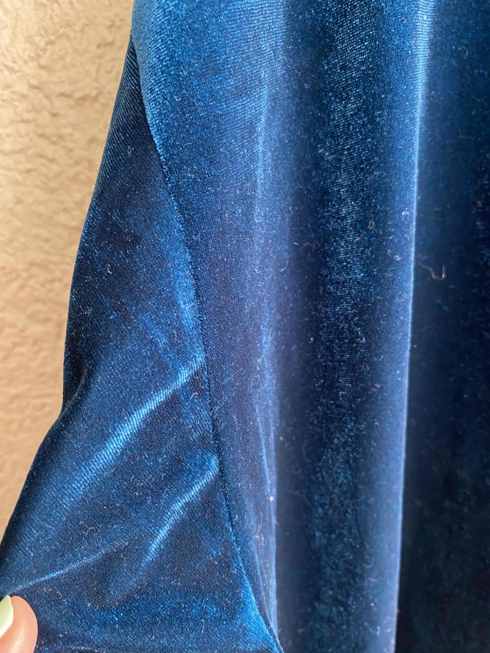 Polera azul de terciopelo - miniatura 4