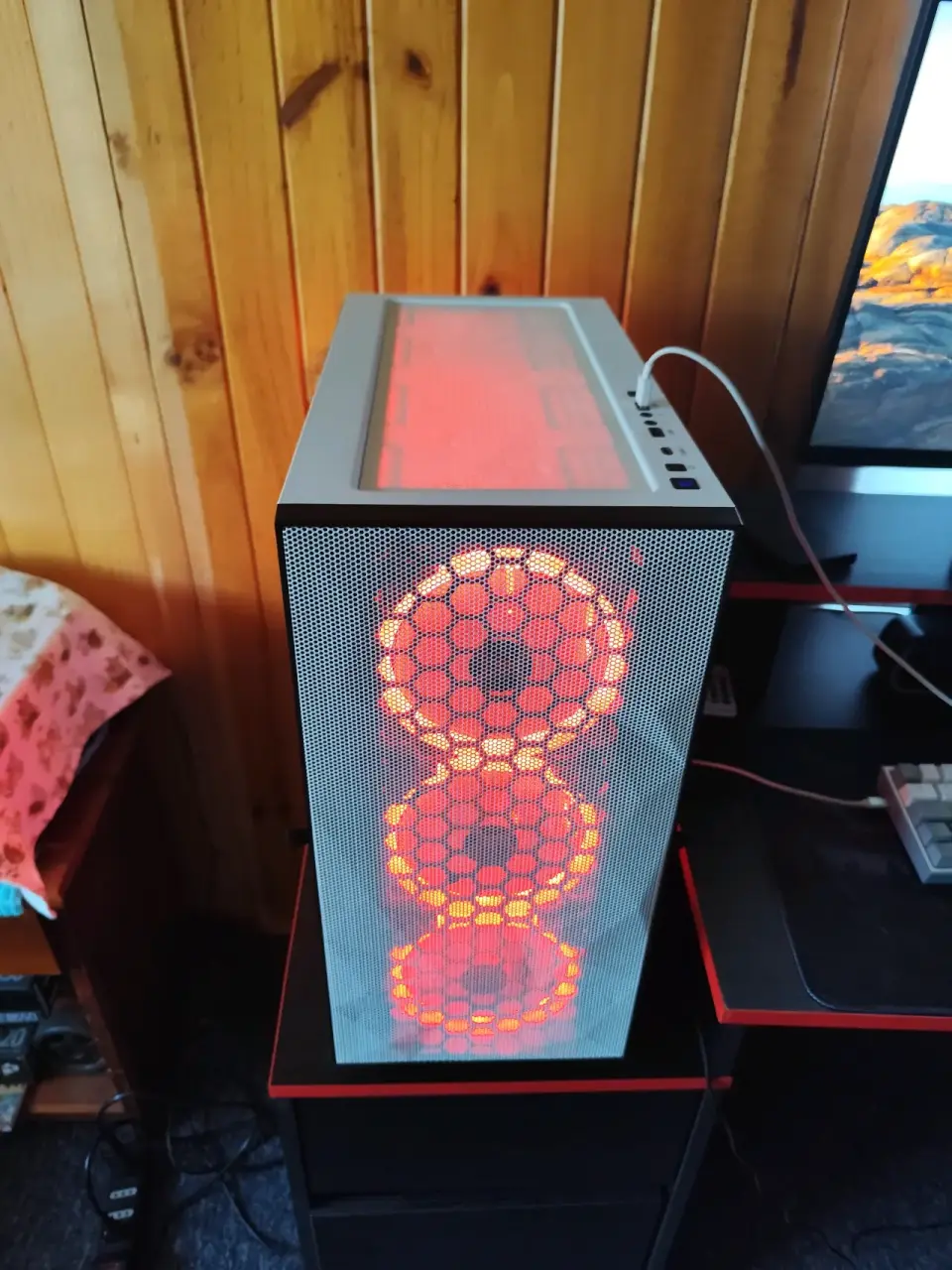 PC Gamer con iluminación RGB - miniatura 2