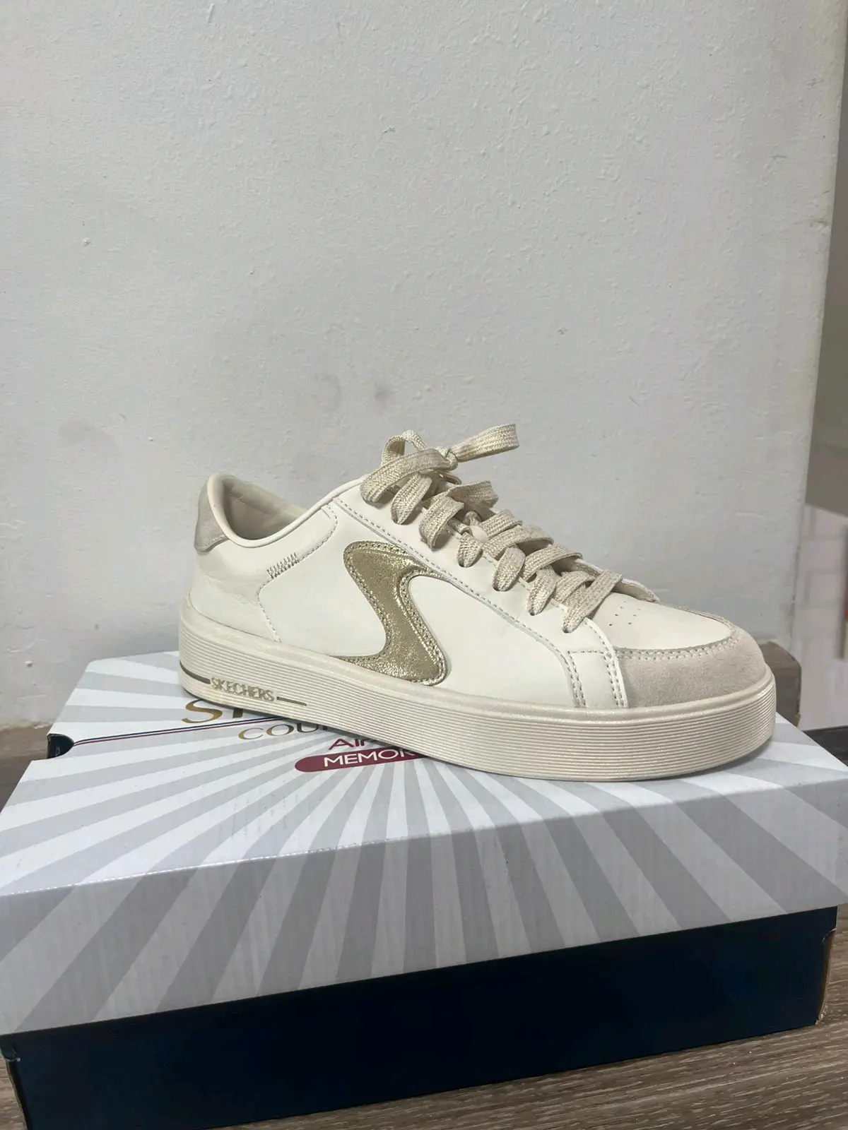 Zapatillas blancas clásicas - miniatura 3