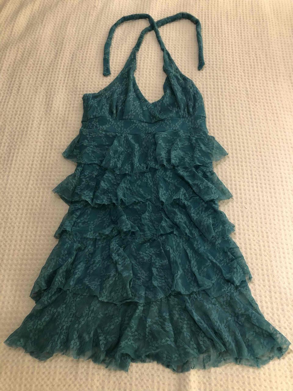 Vestido turquesa con encaje - miniatura 3