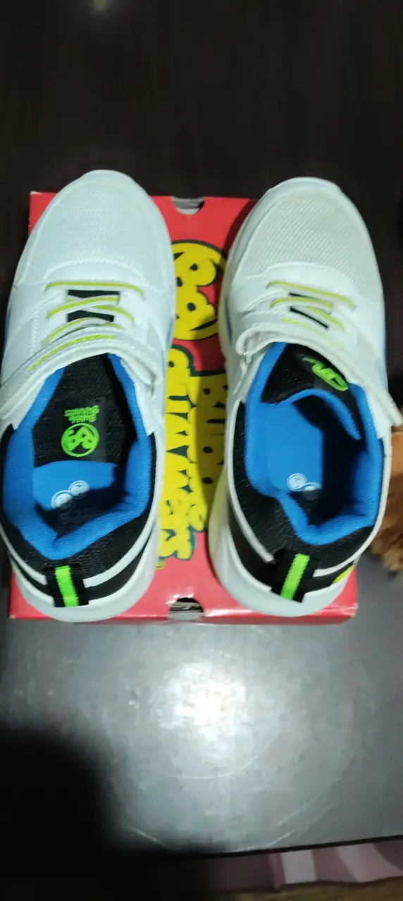 Zapatillas deportivas blancas - miniatura 2