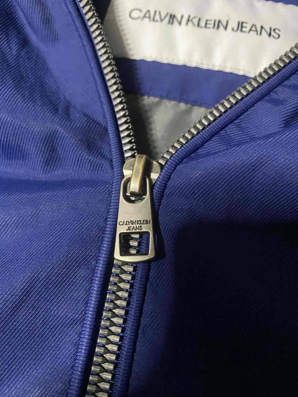 Chaqueta Calvin Klein Talla M 🔵 - miniatura 4
