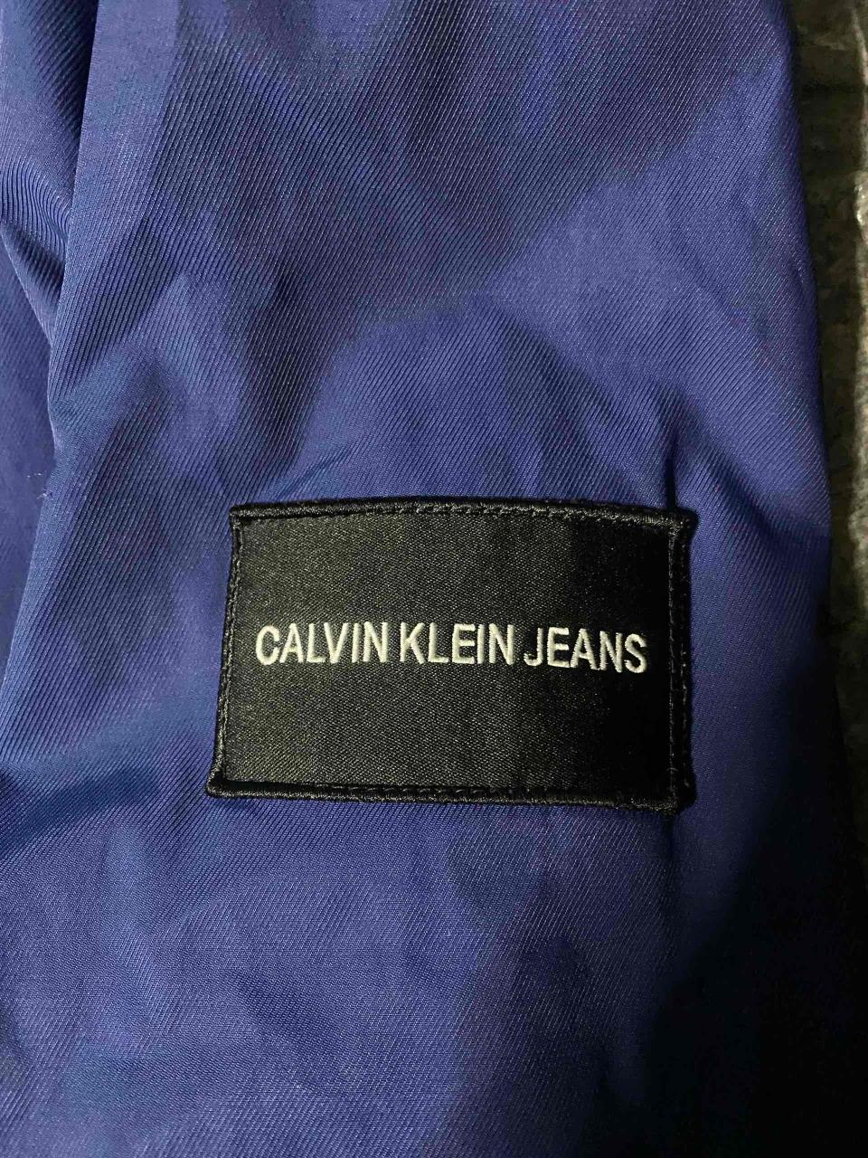 Chaqueta Calvin Klein Talla M 🔵 - miniatura 6