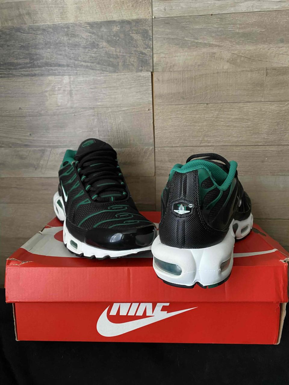Nike tn talla 44.5 ⚫️🟢 - miniatura 4