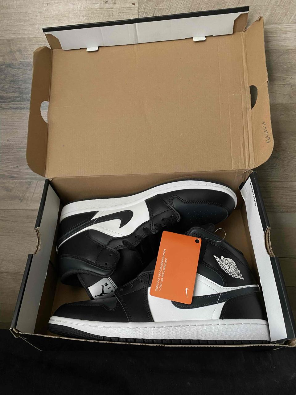 Jordan 1 mid Talla 45 ⚫️⚪️ - miniatura 2