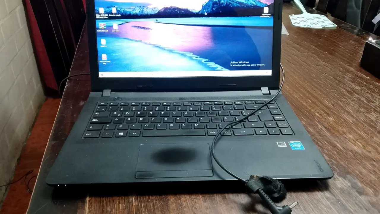 Notebook Lenovo negro usado - miniatura 7
