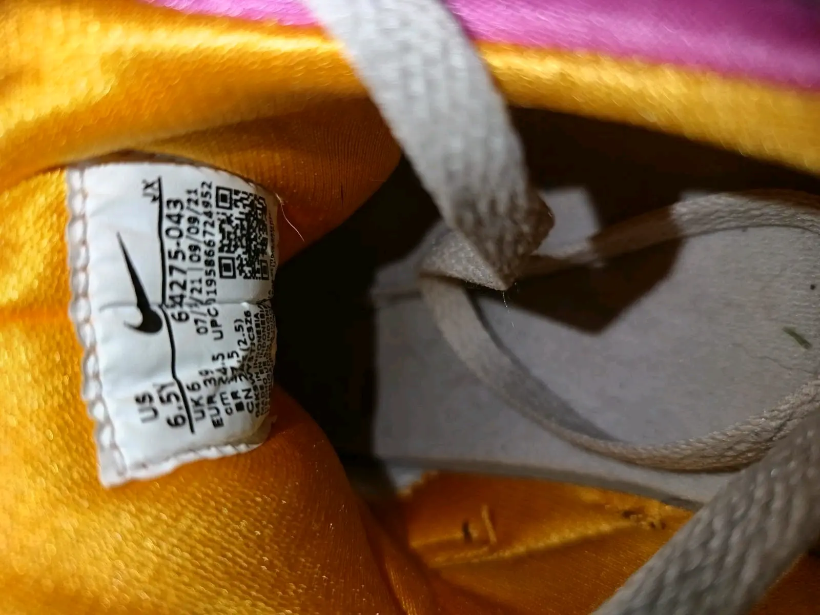 Zapatillas deportivas coloridas - miniatura 3