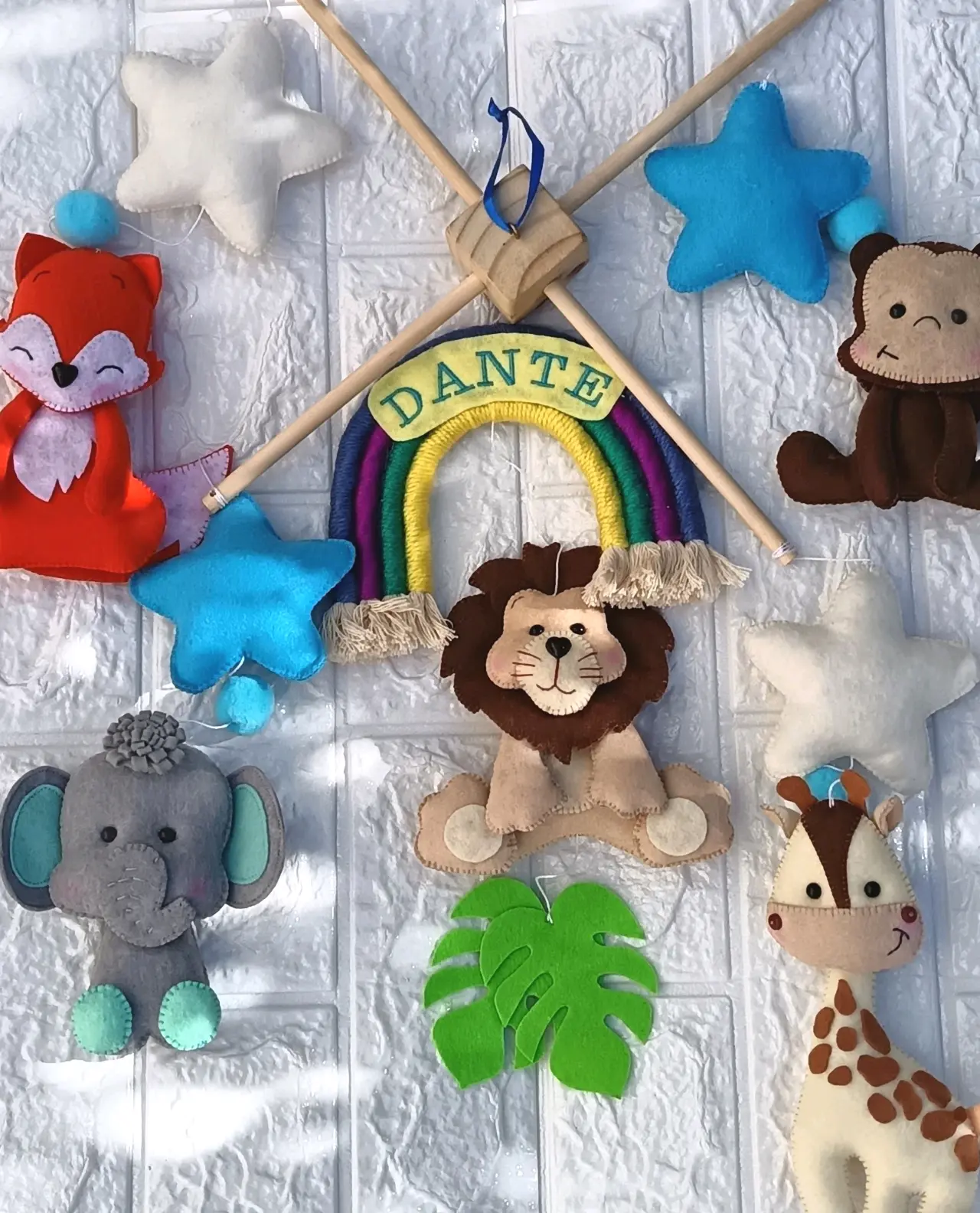 Móvil infantil decorativo de animales - miniatura 4