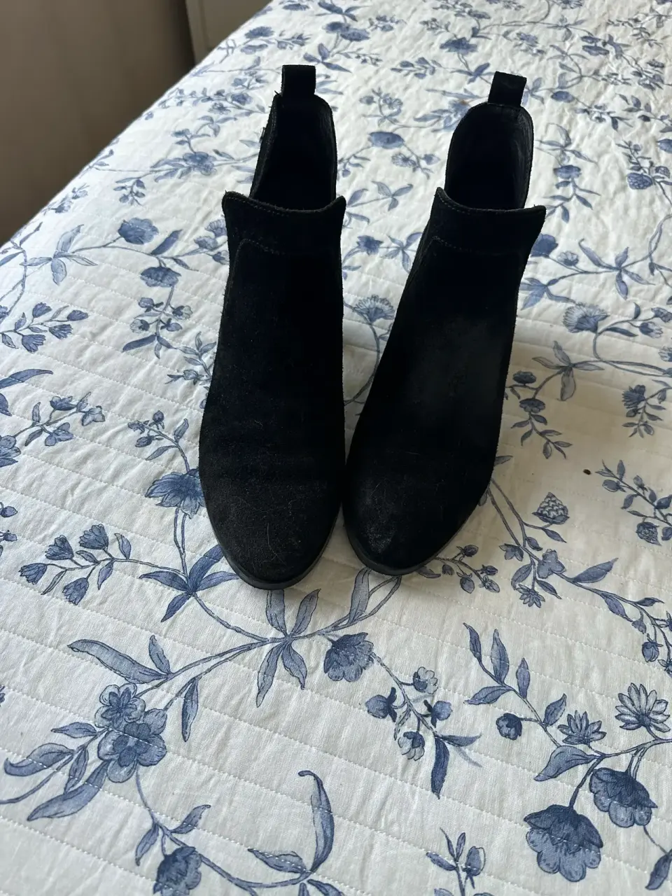 Botines negros de gamuza - miniatura 2