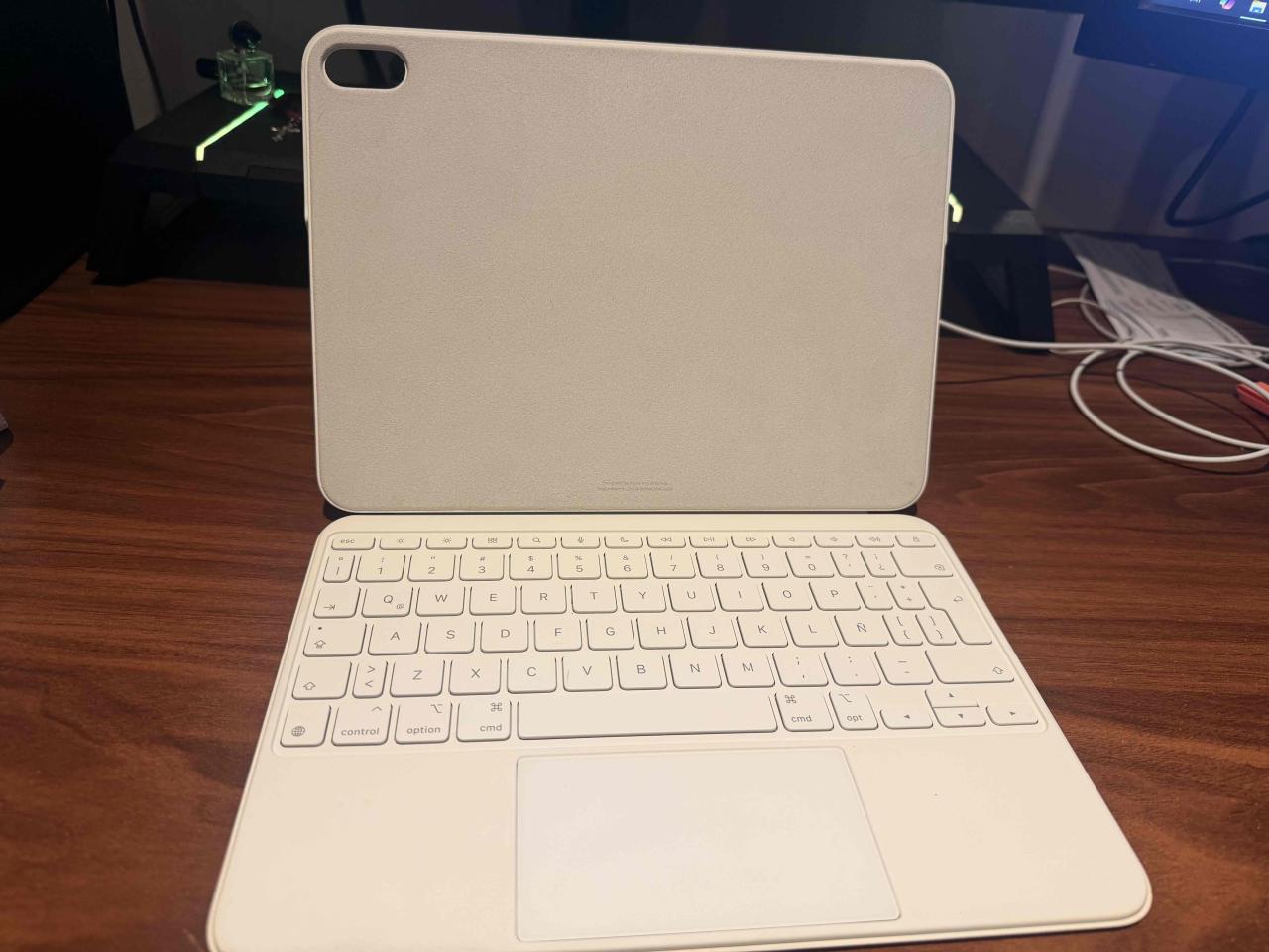 Magic keyboard, IPad 10 generación - miniatura 1